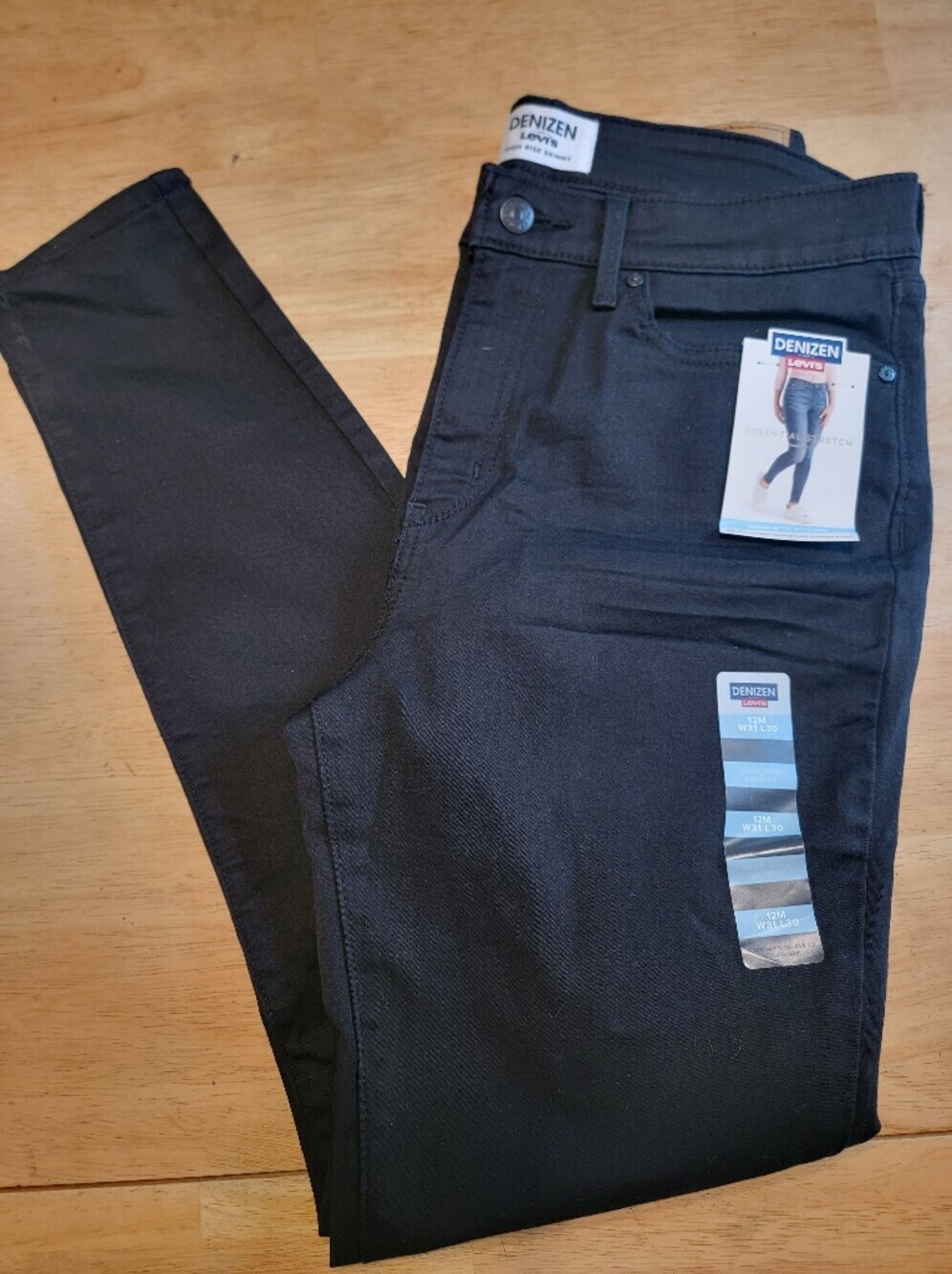 NWT Women Black High Rise Skinny Denizen Levi Jeans Size 12